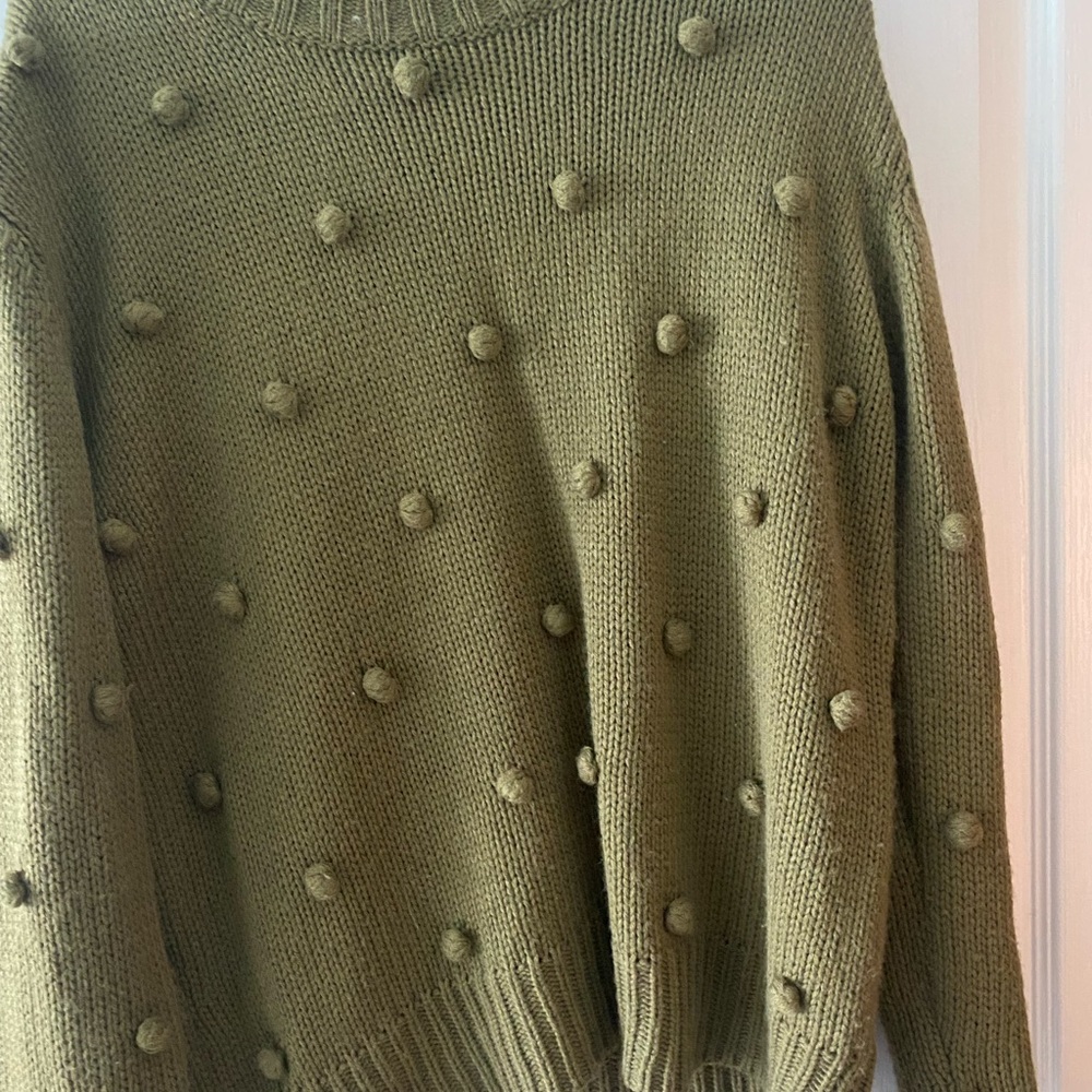 Mint julep sweater size medium